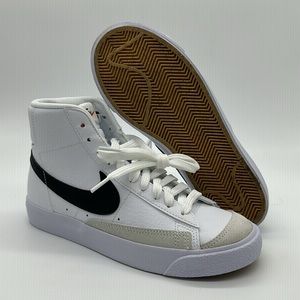 Used Nike Blazer Mid 77 Vintage (GS) White/Black DA4086-100 No Box